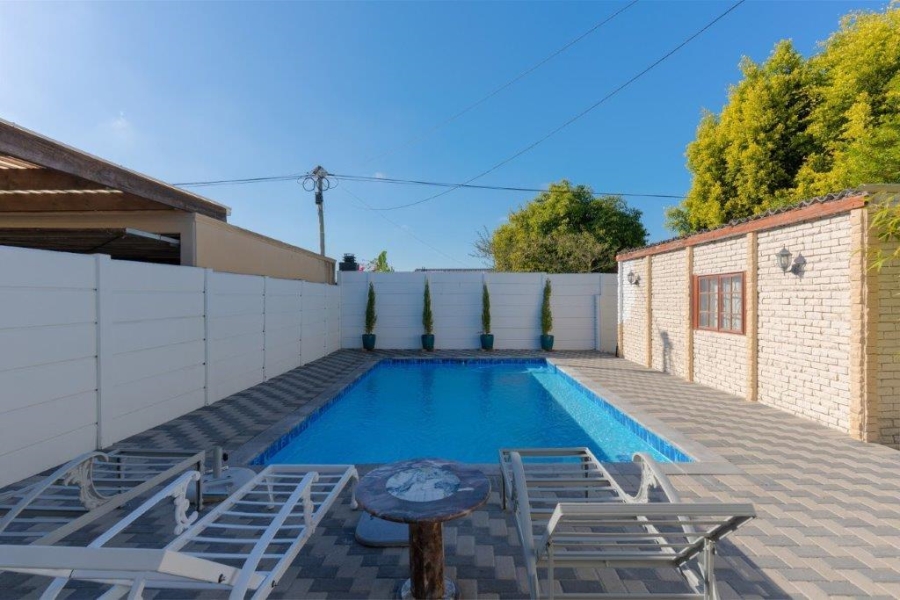 3 Bedroom Property for Sale in Table View Western Cape